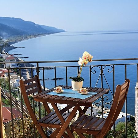 Appartement Un Oblo Sul Mare à San Lucido Extérieur photo